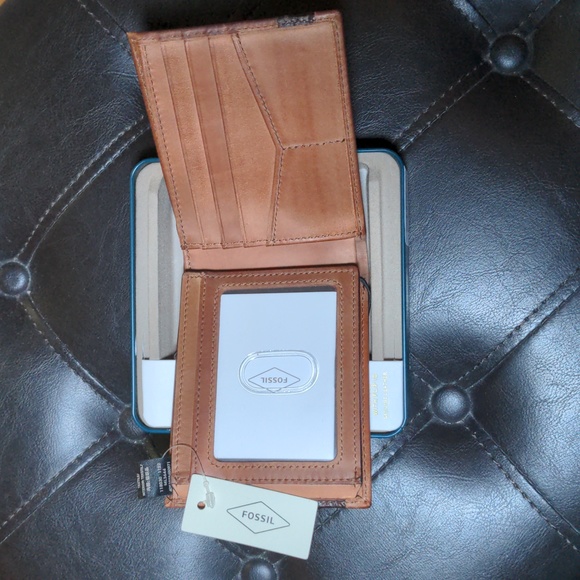 Fossil Men's Wallet - Picture 4 of 4